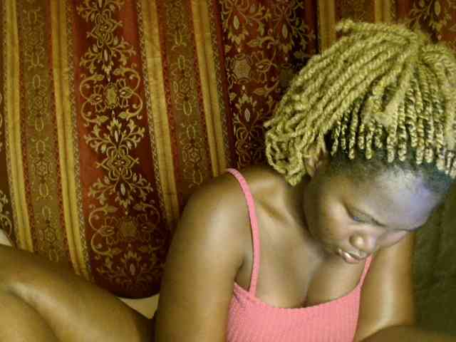 Sexxy-pretty24 webcam