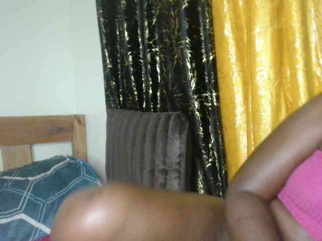 Sexxy-pretty24 Live Webcam on BongaCams