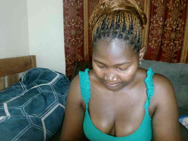 Sexxy-pretty24 webcam