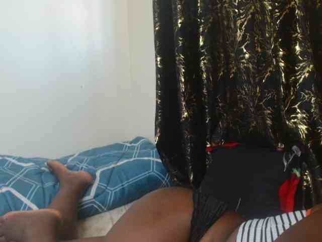 Sexxy-pretty24 webcam