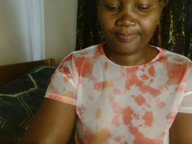 Sexxy-pretty24 webcam