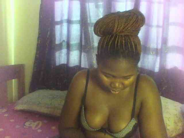 Sexxy-pretty24 webcam