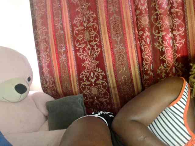 Sexxy-pretty24 webcam