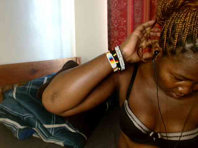Sexxy-pretty24 webcam