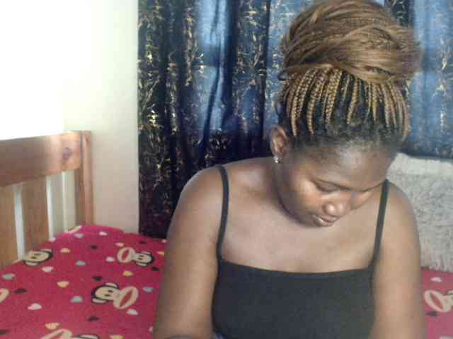 Sexxy-pretty24 webcam