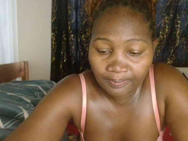 Sexxy-pretty24 webcam