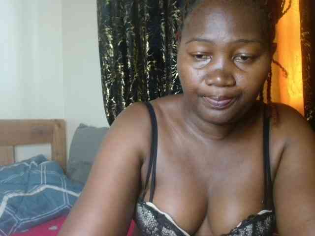 Sexxy-pretty24 webcam