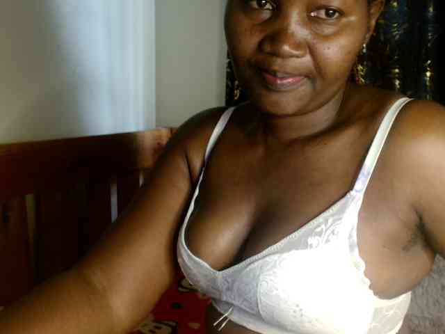 Sexxy-pretty24 Live Webcam on BongaCams