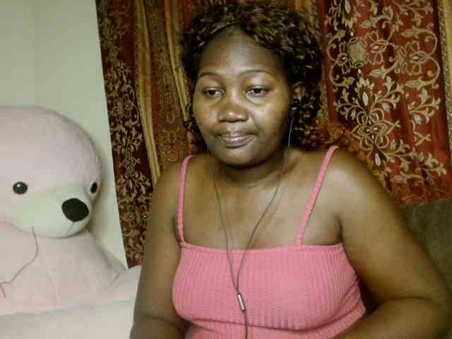Sexxy-pretty24 webcam