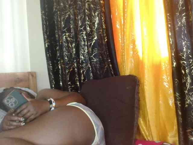 Sexxy-pretty24 webcam