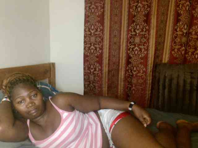 Sexxy-pretty24 webcam