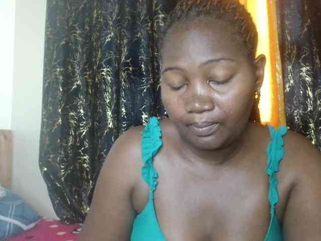 Sexxy-pretty24 webcam