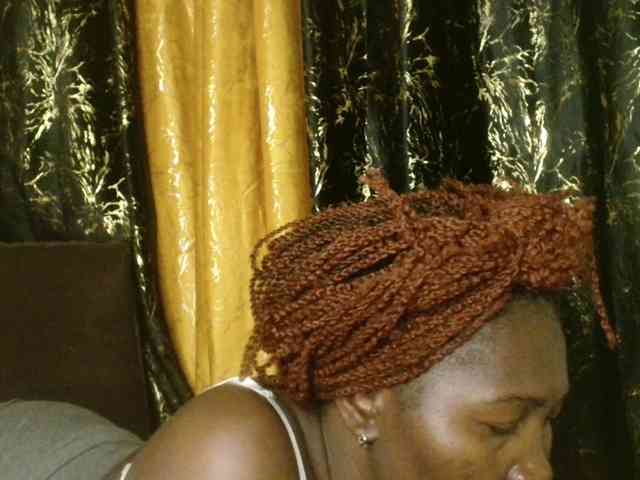 Sexxy-pretty24 webcam