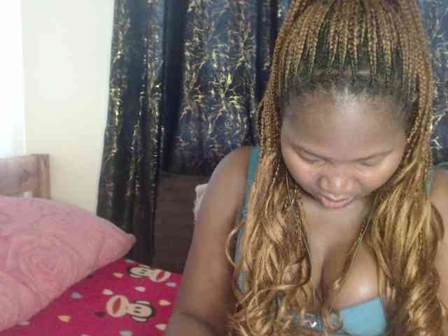 Sexxy-pretty24 webcam