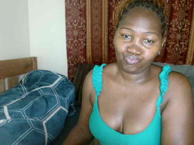 Sexxy-pretty24 webcam