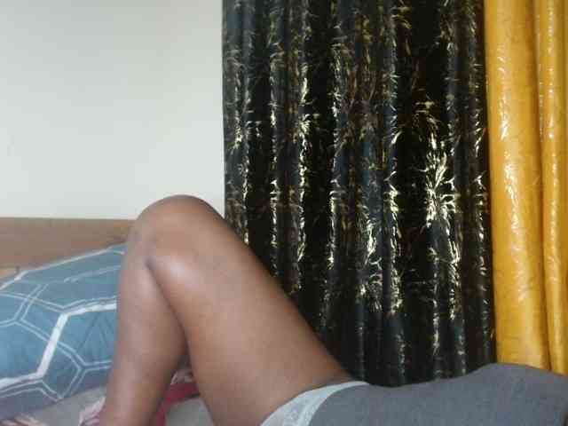 Sexxy-pretty24 webcam