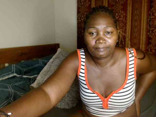 Sexxy-pretty24 webcam