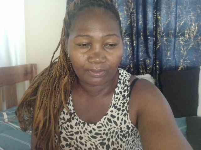 Sexxy-pretty24 webcam