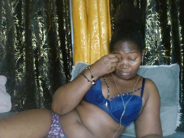 Sexxy-pretty24 webcam