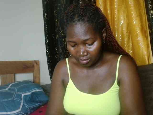 Sexxy-pretty24 webcam