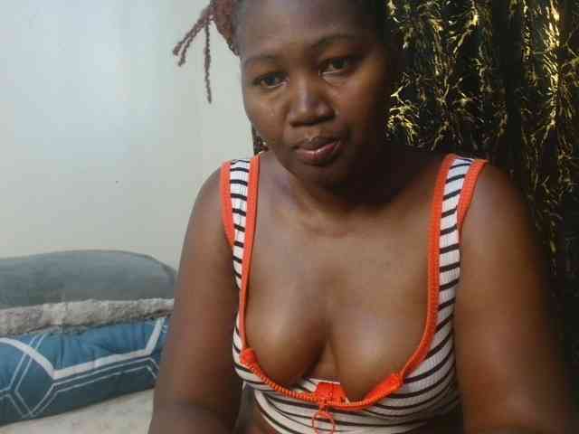 Sexxy-pretty24 webcam