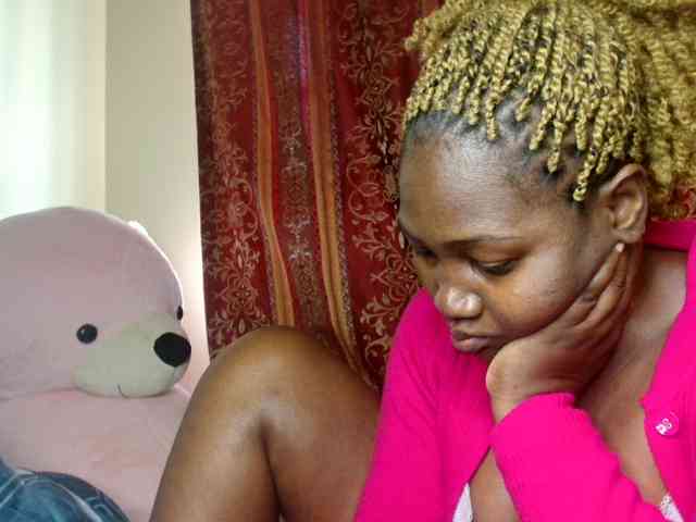 Sexxy-pretty24 webcam