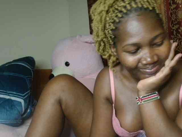Sexxy-pretty24 webcam