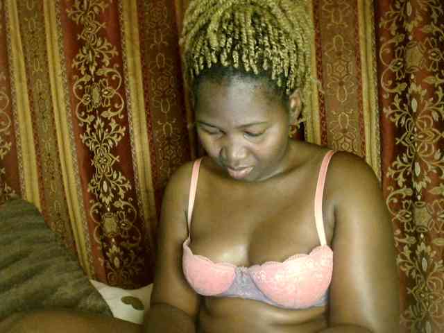 Sexxy-pretty24 webcam