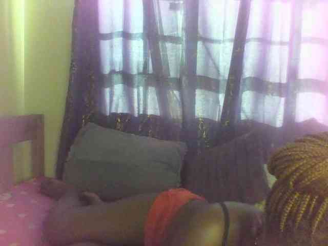 Sexxy-pretty24 webcam