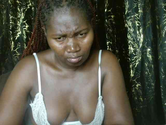 Sexxy-pretty24 webcam