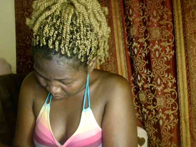 Sexxy-pretty24 webcam