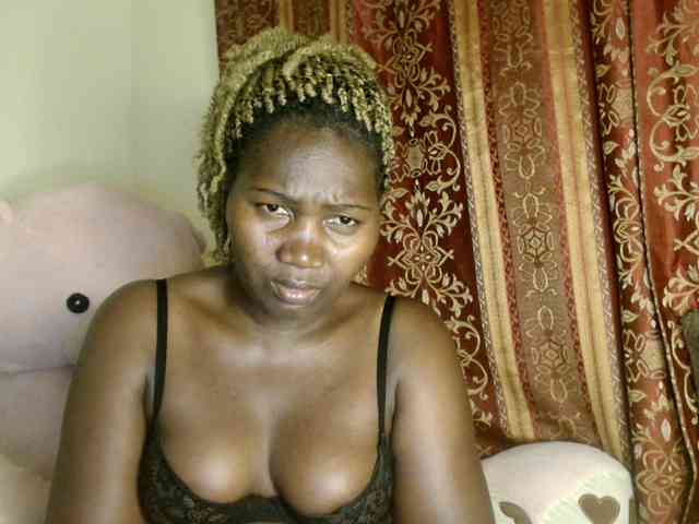 Sexxy-pretty24 webcam