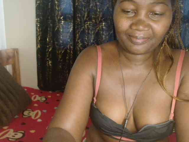 Sexxy-pretty24 webcam