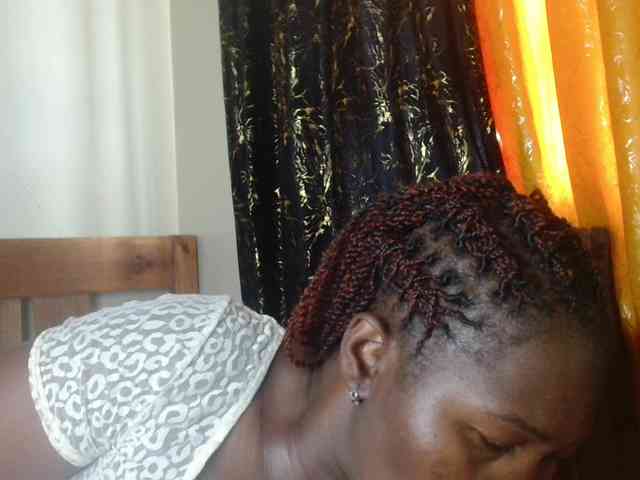 Sexxy-pretty24 webcam