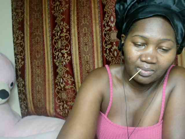 Sexxy-pretty24 webcam