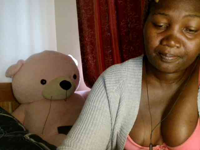 Sexxy-pretty24 webcam
