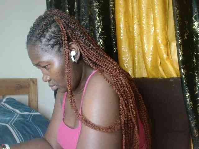 Sexxy-pretty24 webcam