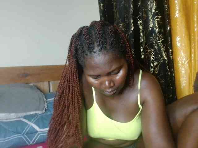 Sexxy-pretty24 webcam