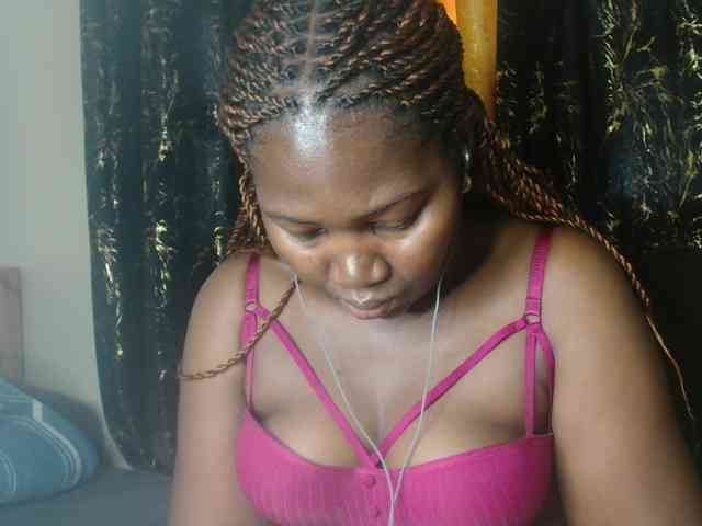 Sexxy-pretty24 webcam