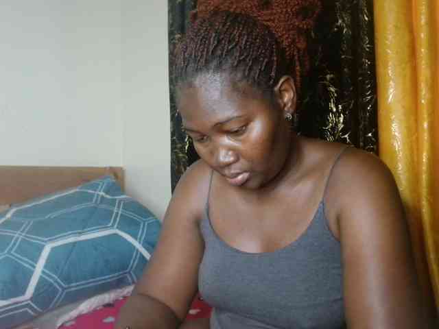 Sexxy-pretty24 webcam