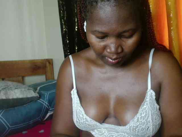 Sexxy-pretty24 webcam