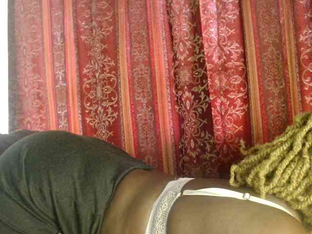 Sexxy-pretty24 webcam