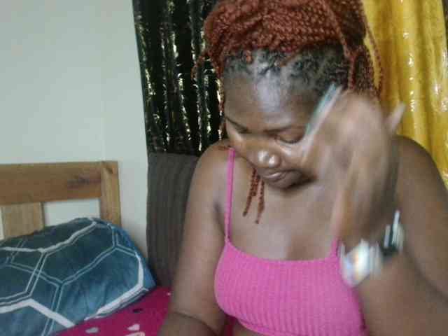 Sexxy-pretty24 webcam