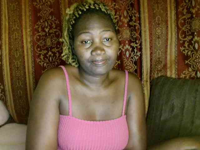 Sexxy-pretty24 webcam