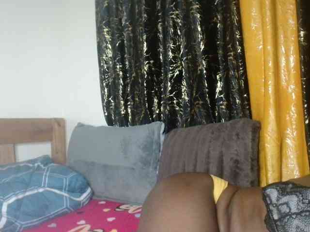 Sexxy-pretty24 webcam