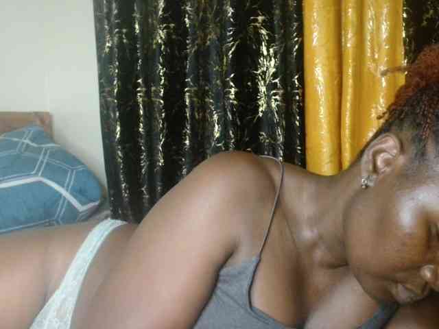 Sexxy-pretty24 webcam