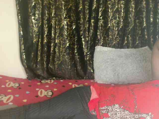 Sexxy-pretty24 webcam