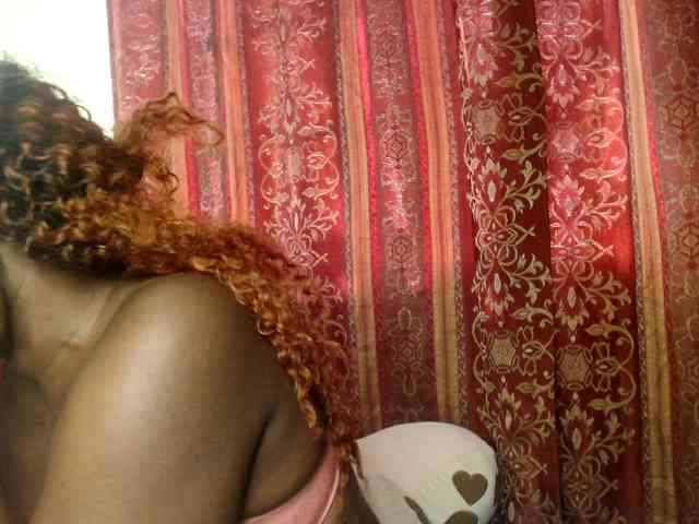 Sexxy-pretty24 webcam