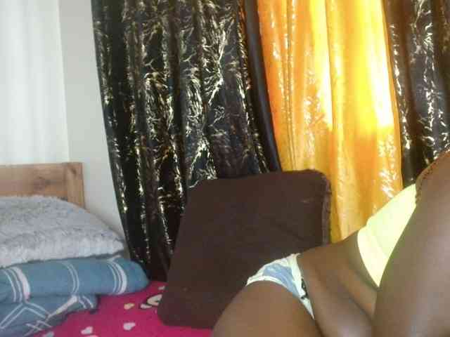 Sexxy-pretty24 webcam