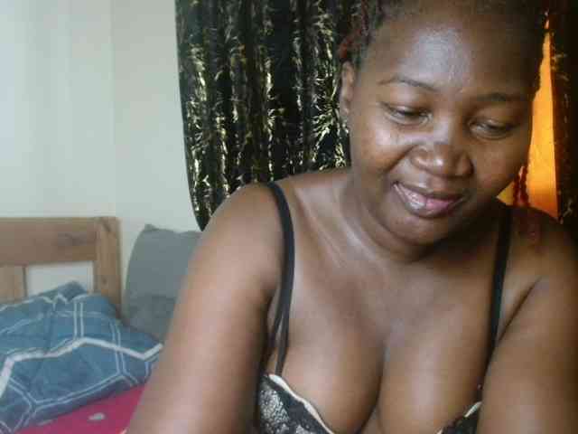 Sexxy-pretty24 webcam